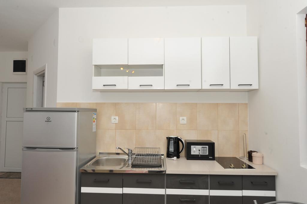 Apartments Darija Котор Экстерьер фото